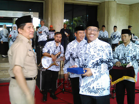 Pencarian PGRI Kalsel - Persatuan Guru Republik Indonesia Cabang Kalsel